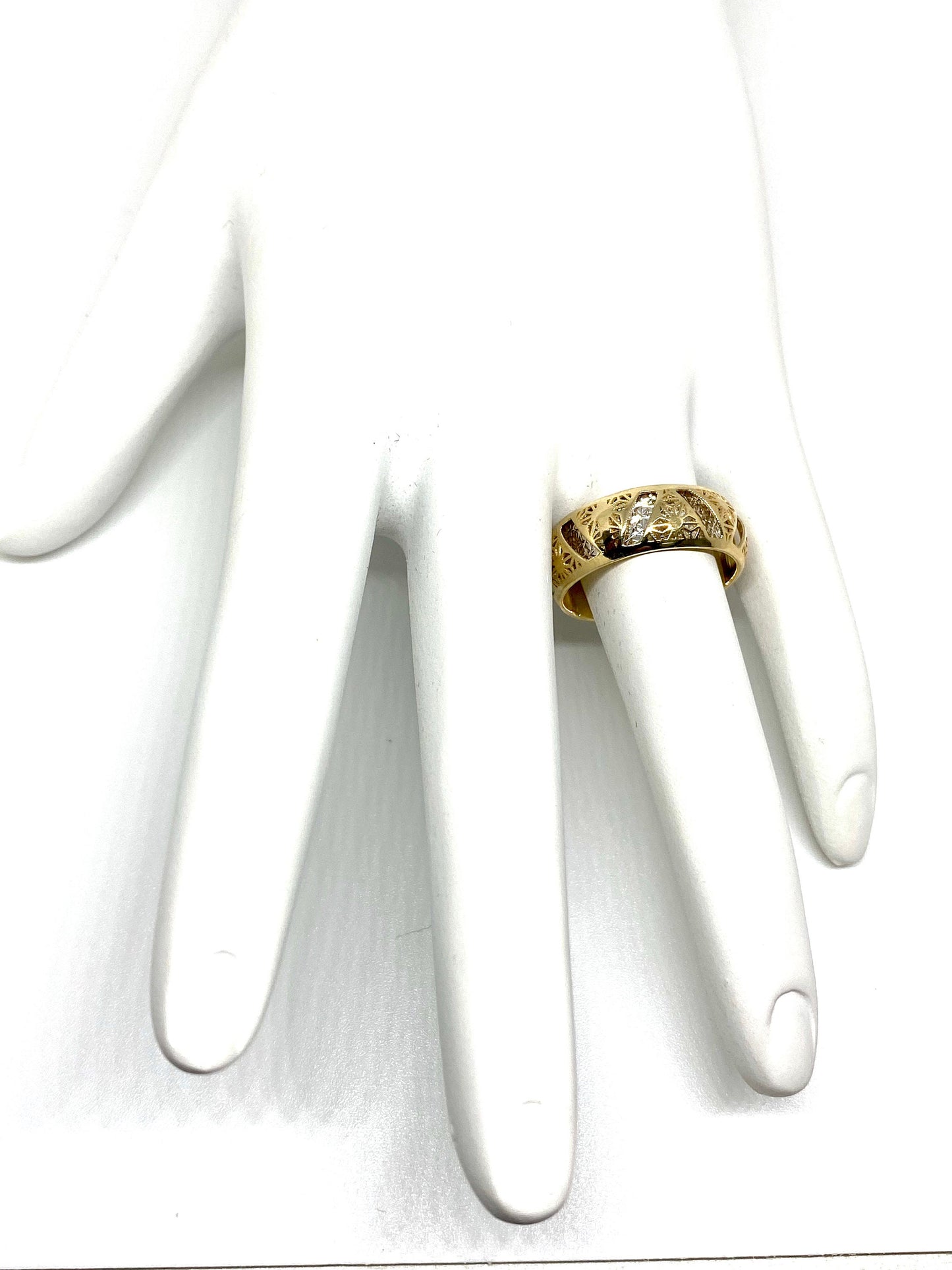 Yellow Gold Filigree Design Wedding Band Ring