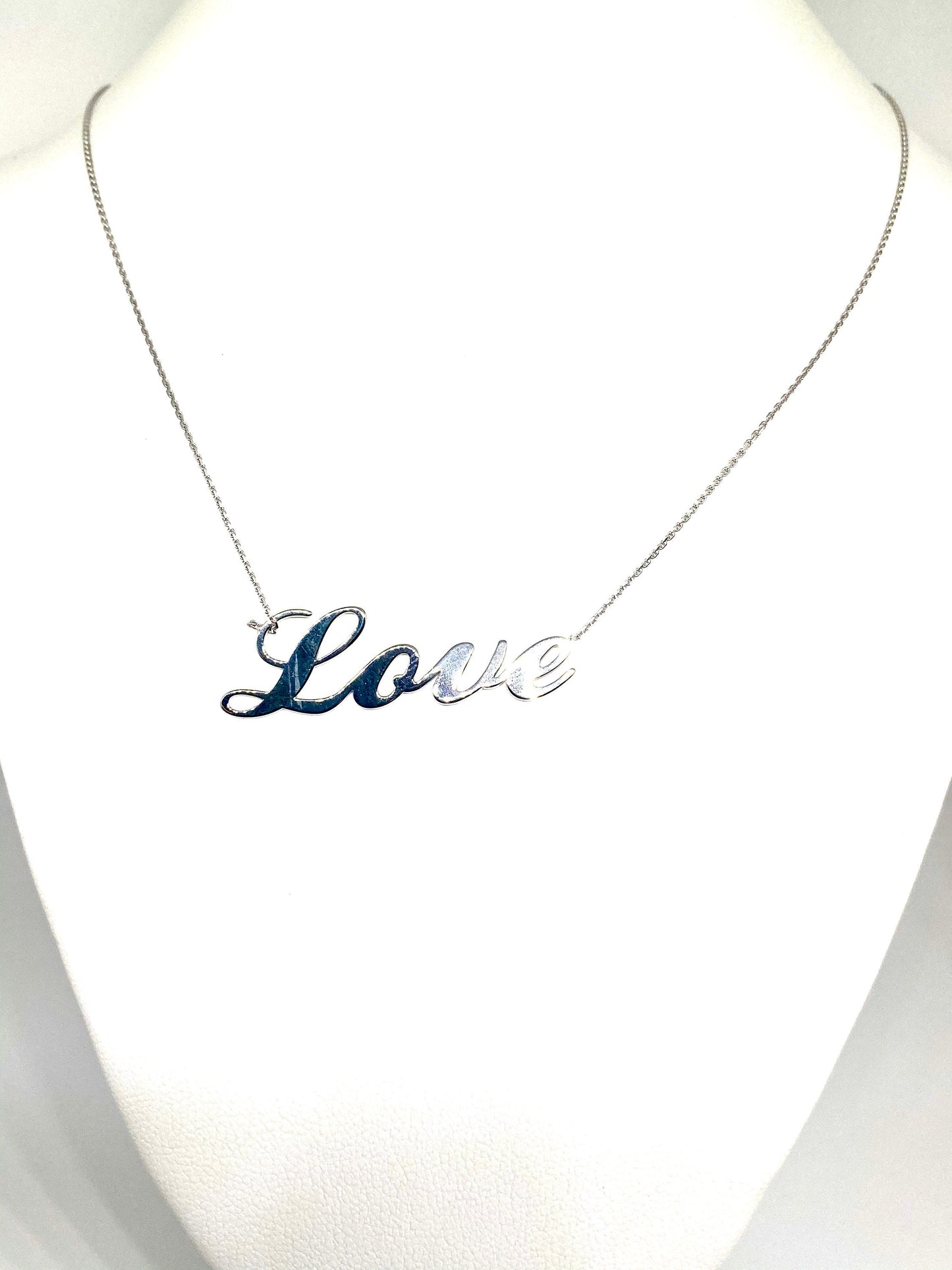 LOVE Chain Link Necklace size Adjustable