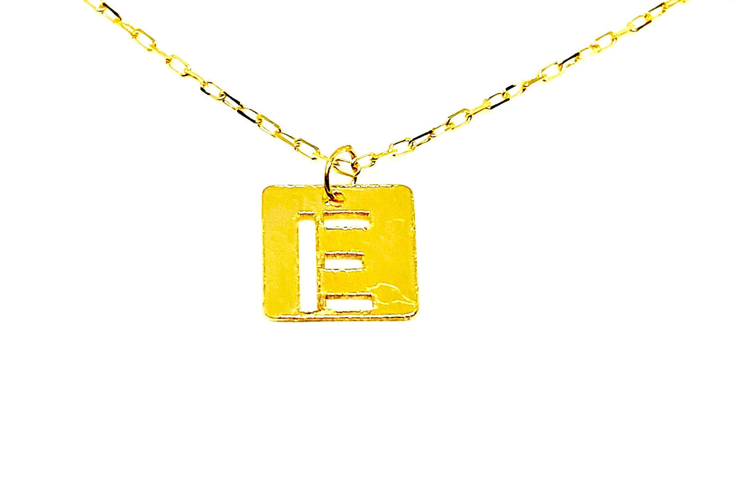 Yellow Gold Initial Letter E Dangle Square Pendant Chain Necklace