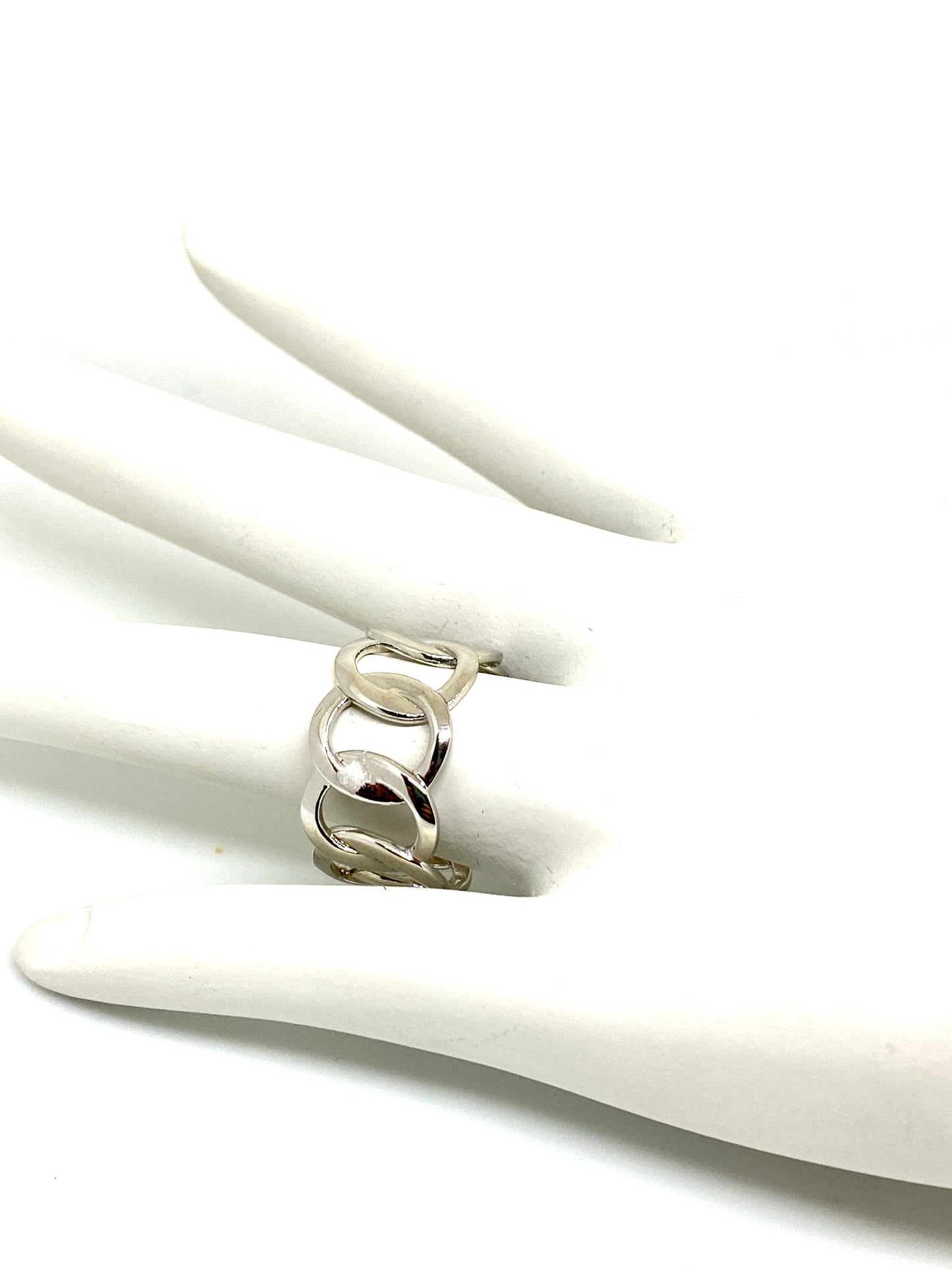 Wide Interlocking Rings Band Ring