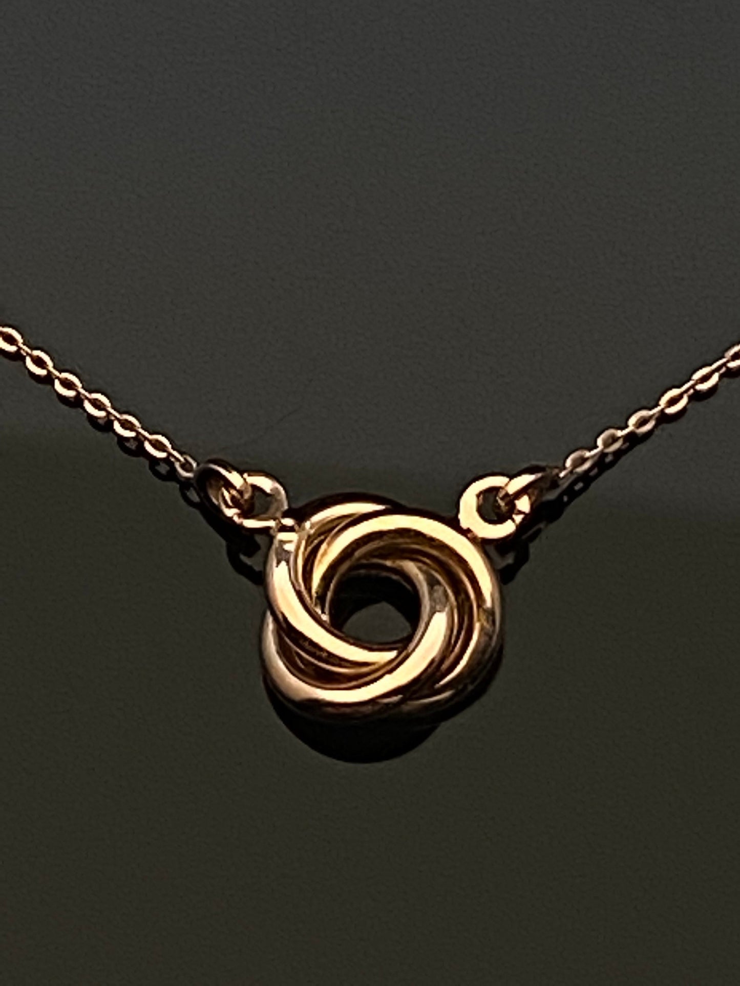 Rose Gold High Polish LOVE KNOT Pendant Chain Necklace