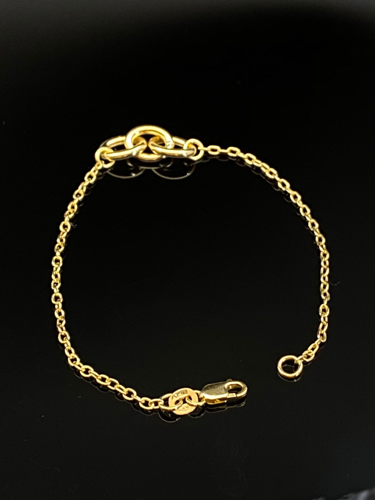 Yellow Gold 3 Interlocking Oval Rolo Link Bracelet