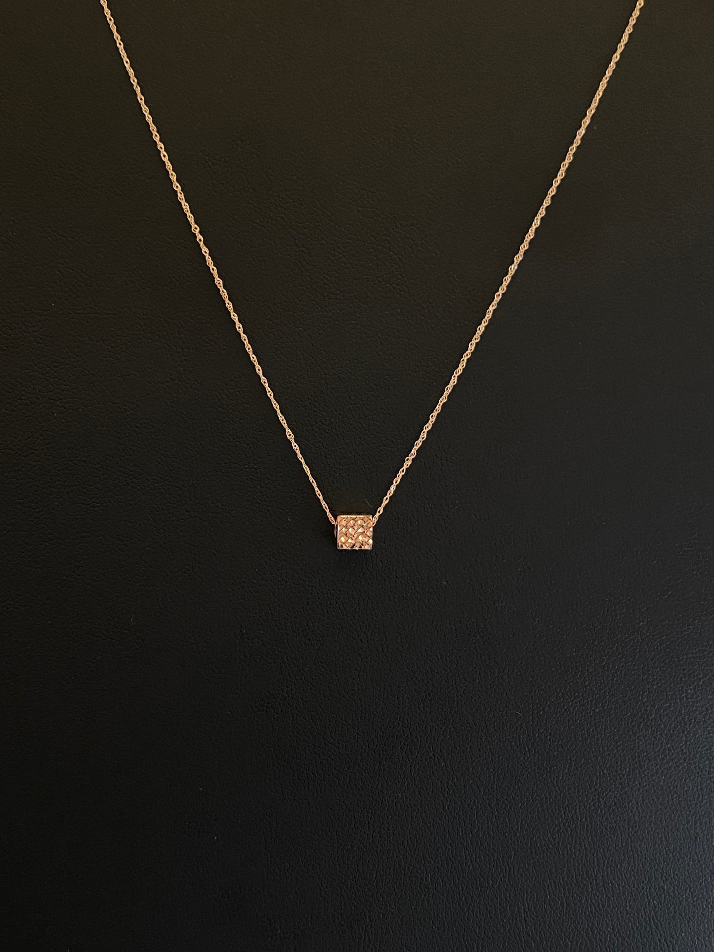 Rose Gold 3D Cube Pendant Chain Necklace