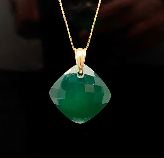 Yellow Gold Natural Green Onyx Square Dangle Pendant Necklace
